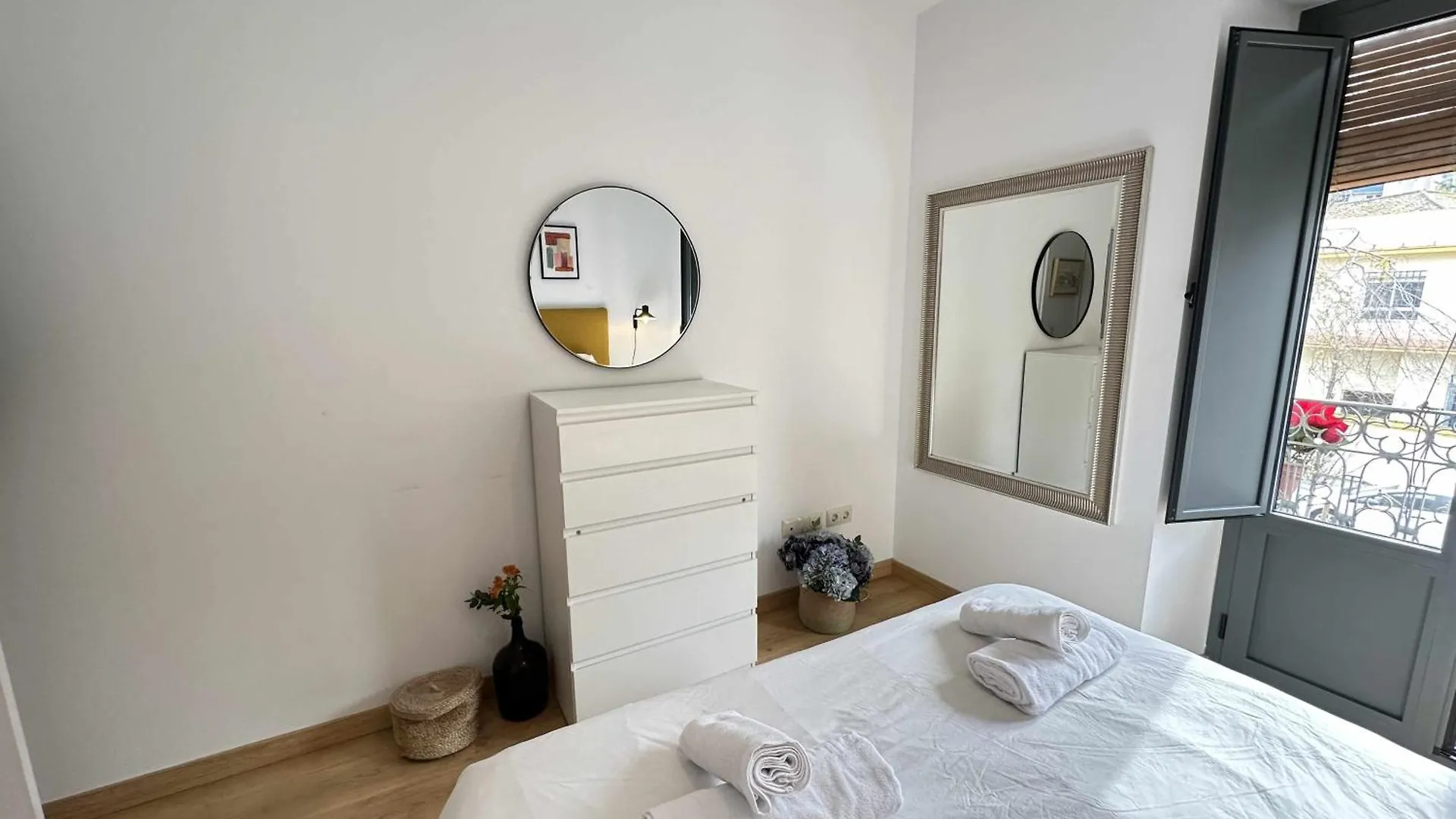 Alma De San Bernardo Apartment Seville