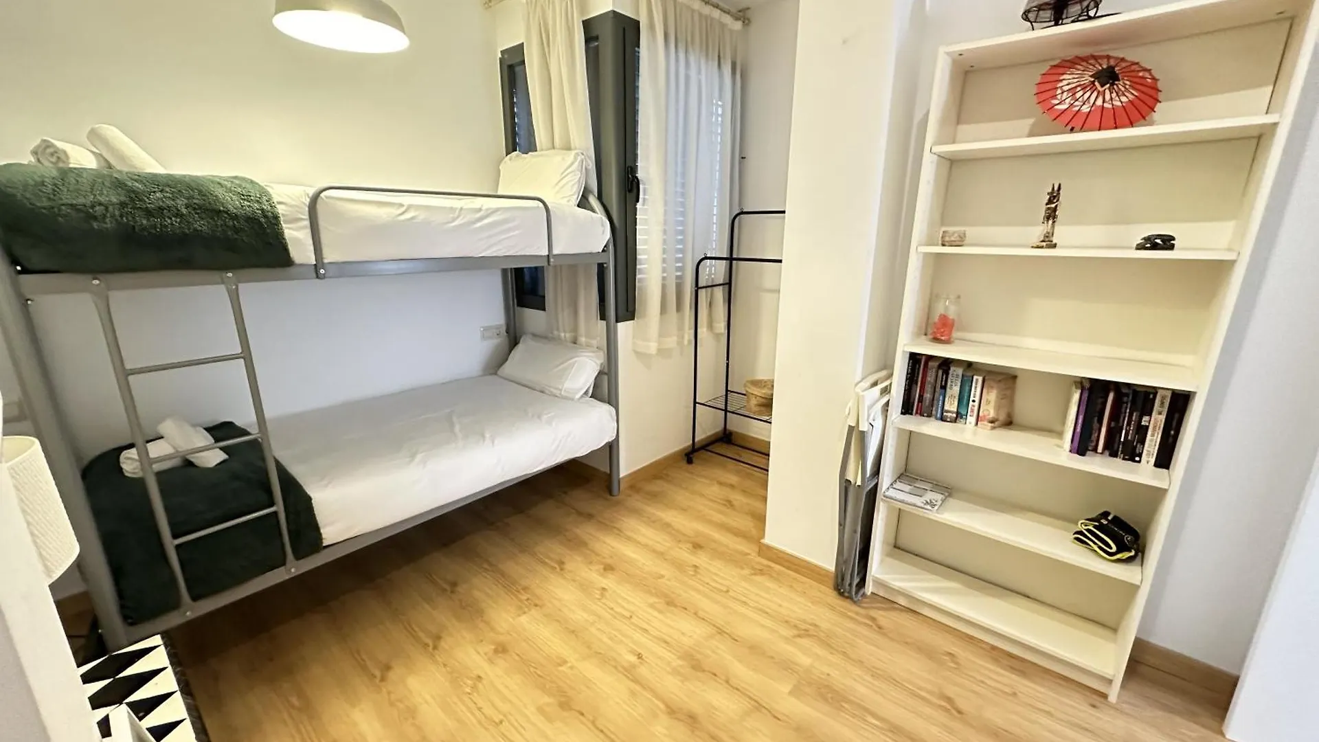 Alma De San Bernardo Apartment Seville