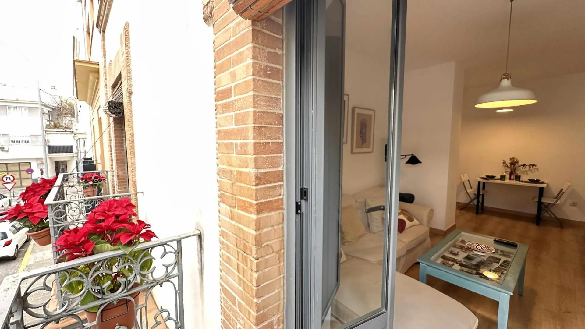 Alma De San Bernardo Apartment Seville