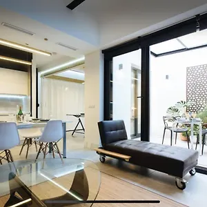 Apartamento Lujoso Loft Con Piscina&espacio Office, Sevilla